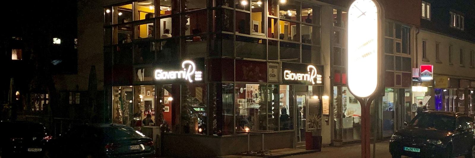 Giovanni R - Restaurant am Abend